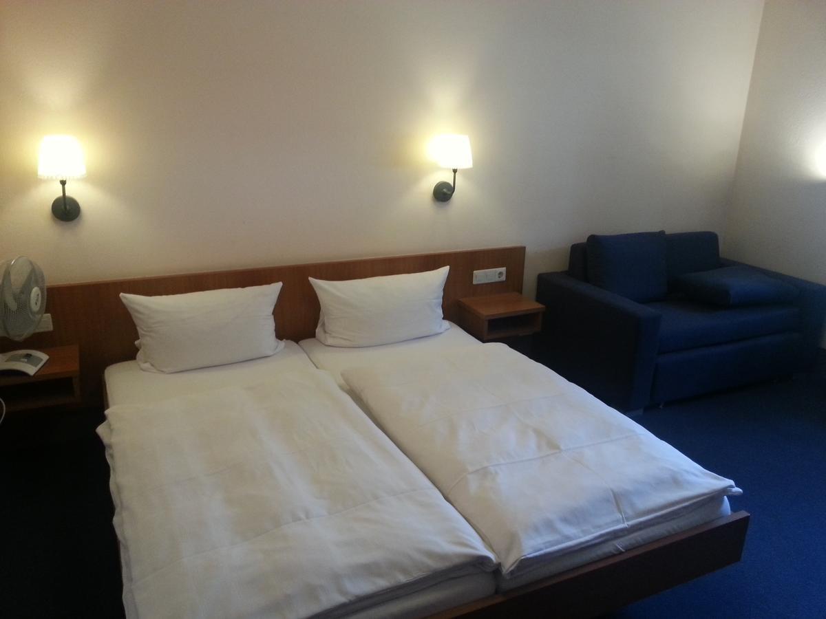 Zip Hotel Lingenfeld Eksteriør billede